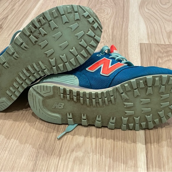 New Balance WL574 Blue Orange Neon Women's Shoes 5.5 - Picture 6 of 7